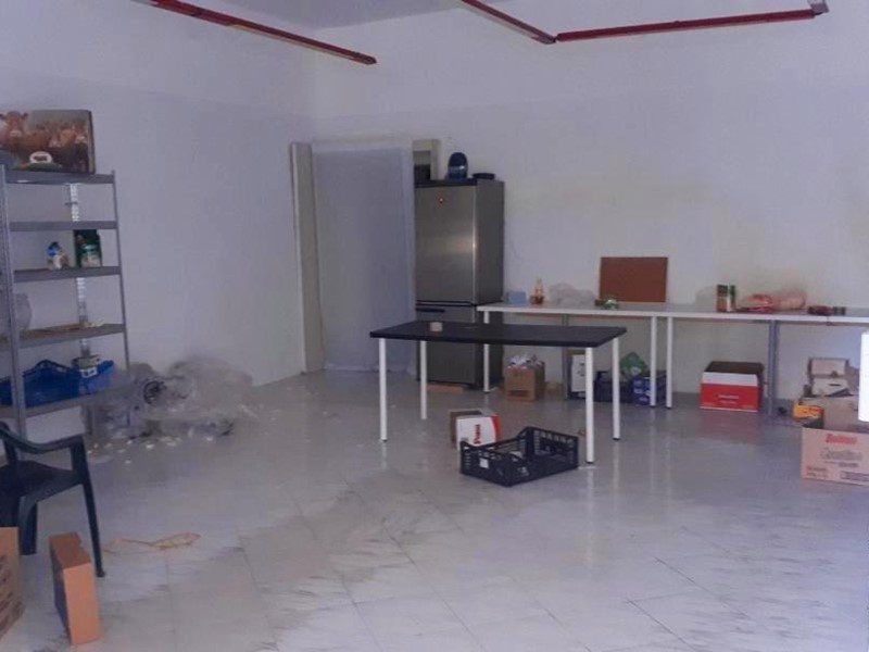 Negozio in Affitto a Cascina, zona Navacchio, 400€, 70 m²