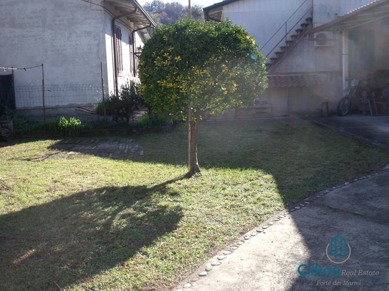 Casa Indipendente in Vendita a Massa, 190€, 100 m²