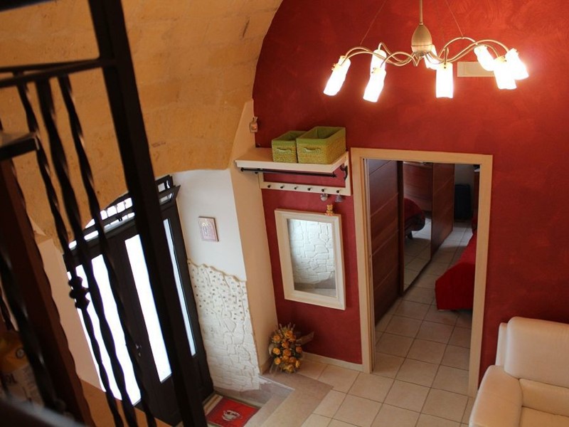 Casa Indipendente in Vendita a Canosa di Puglia, 85'000€, 85 m²