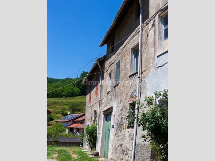 Rustico in Vendita a Campo Ligure, 48'000€, 200 m²