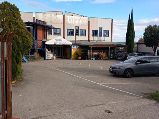 Magazzino in Vendita a Benevento, 700'000€, 800 m²
