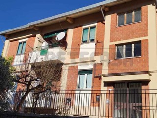Appartamento in Vendita a San Pietro Infine, 63'000€, 115 m², arredato