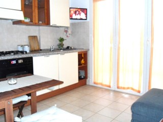 Bilocale in Vendita a Senigallia, zona Ciarnin, 225'000€, 35 m², arredato, con Box