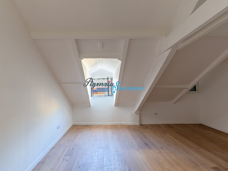 Bilocale in Vendita a Sanremo, 265'000&euro;, 45 m²