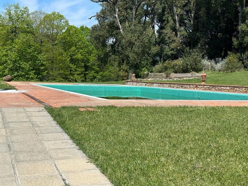 Trilocale in Vendita a Montelupo Fiorentino, 240'000€, 85 m², arredato, con Box