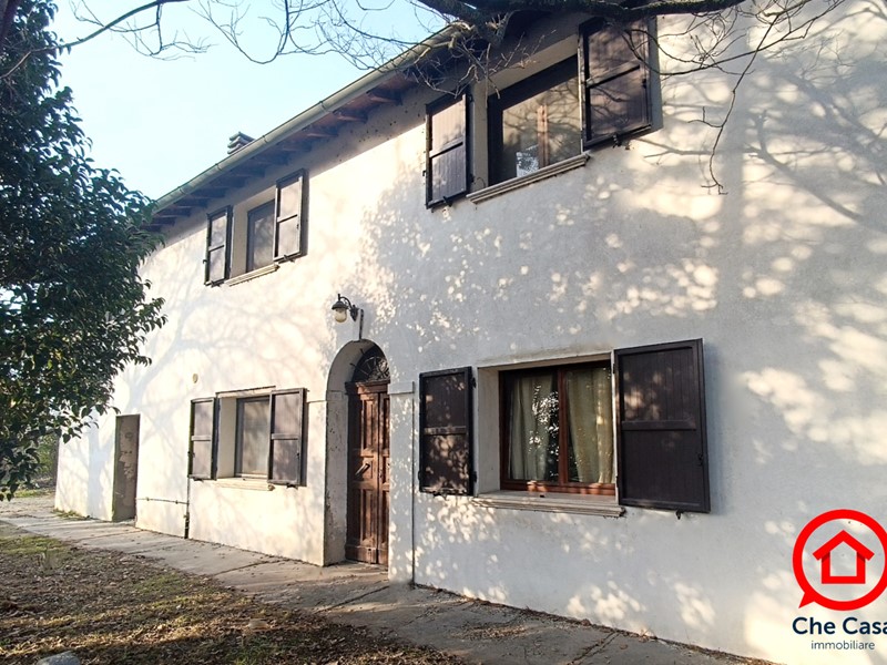Casa Indipendente in Vendita a Ravenna, zona Castiglione di Ravenna, 249'000€, 262 m², con Box
