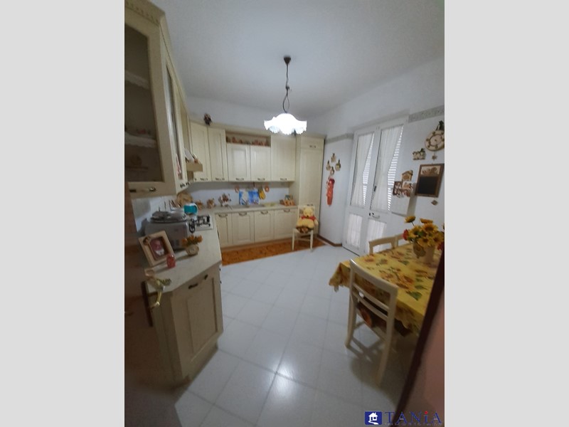 Casa Semi Indipendente in Vendita a Luni, 270'000€, 120 m²
