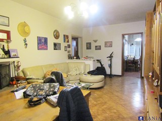 Appartamento in Vendita a Carrara, 220'000€, 100 m²