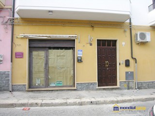Negozio in Vendita a Pachino, 34'000€, 32 m²