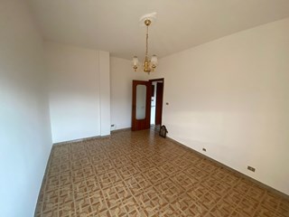 Bilocale in Vendita a Montoro, zona Borgo, 79'000€, 80 m², con Box