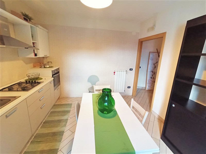 Trilocale in Vendita a Montoro, zona San Pietro, 125'000€, 80 m², arredato