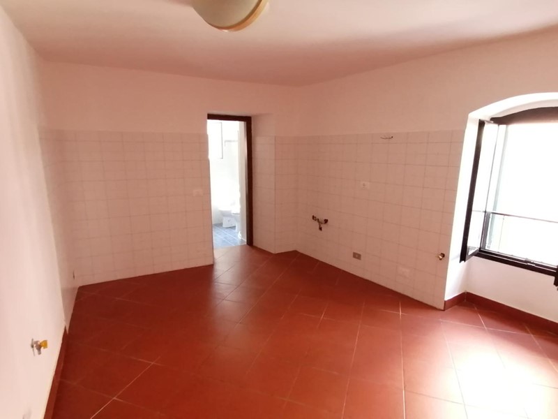 Quadrilocale in Vendita a Carrara, zona Sorgnano, 55'000€, 70 m²