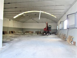 Capannone in Affitto a Santa Croce sull'Arno, 1'600€, 350 m²