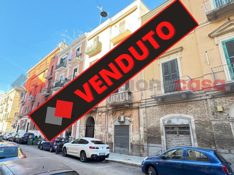 Quadrilocale in Vendita a Bari, 80'000€, 88 m²