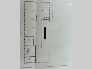 Capannone in Vendita a Castelnuovo Magra, 160'000€, 300 m²