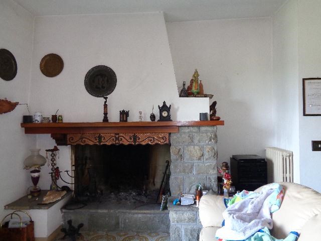 Villa bifamiliare in Vendita a Guiglia, zona Roccamalatina, 300'000€, 337 m², arredato