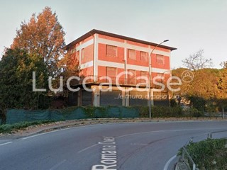 Attività commerciale in Vendita a Porcari, zona Rughi, 560'000€, 750 m²