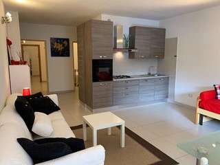 Trilocale in Vendita a San Vincenzo, 175'000€, 83 m², arredato