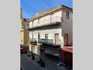 Appartamento in Vendita a Acerra, 190'000€, 430 m²