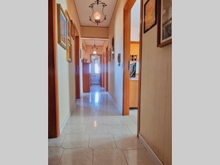 Quadrilocale in Vendita a Barcellona Pozzo di Gotto, 85'000€, 163 m²