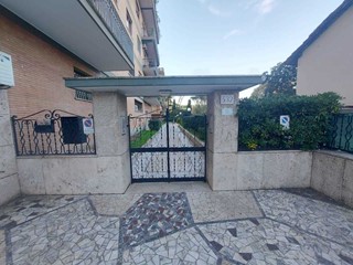 Appartamento in Vendita a Roma, 490'000€, 168 m²