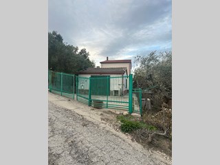 Casa Indipendente in Vendita a Guardialfiera, 99'000€, 130 m²