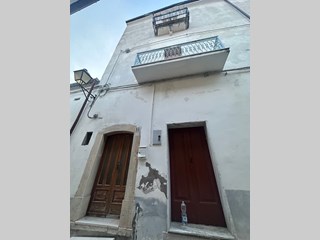 Casa Indipendente in Vendita a Guardialfiera, zona Centro storico, 30'000€, 80 m²