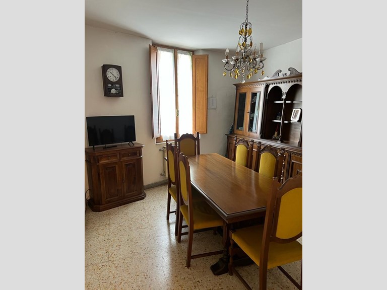 Appartamento in Vendita a Siena, 150'000€, 65 m², arredato