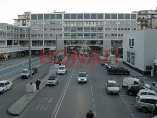 Ufficio in Affitto a La Spezia, zona Periferia Est, 3'900&euro;, 270 m²