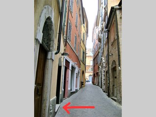 Immobile commerciale in Vendita a Ancona, zona CENTRO STORICO, 89'000€, 35 m²