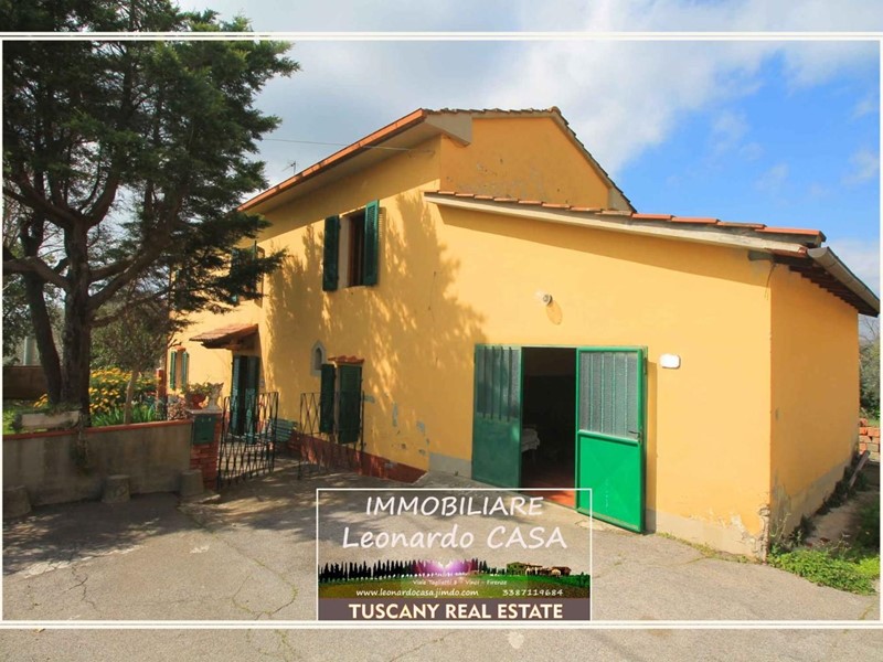 Casale in Vendita a Vinci, 265'000€, 160 m², con Box