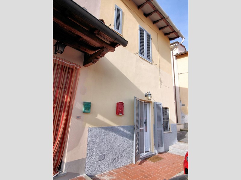 Casa Indipendente in Vendita a San Giuliano Terme, zona Asciano, 98'000€, 50 m², arredato