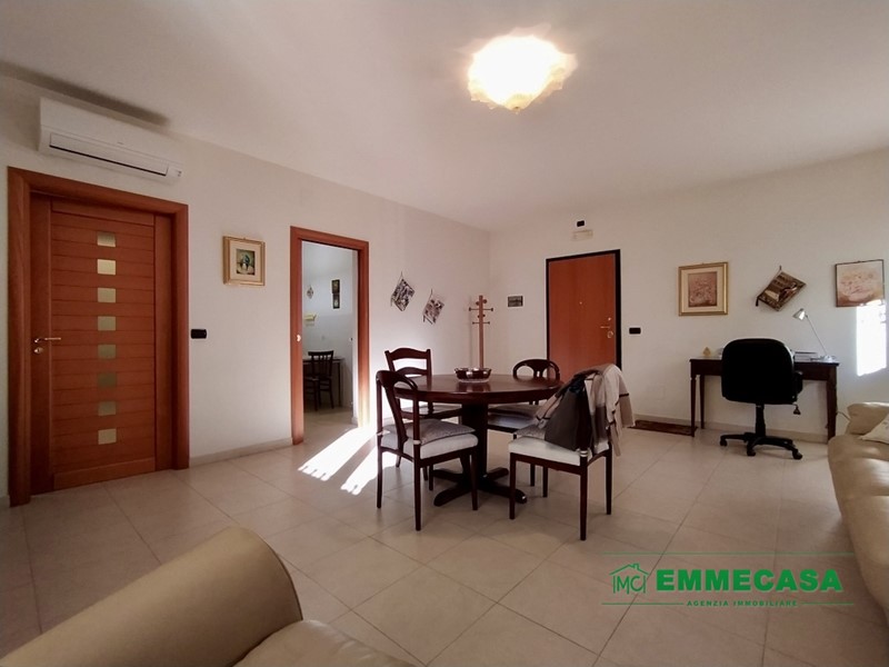 Bilocale in Vendita a Valenzano, 155'000€, 80 m²