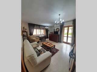 Appartamento in Vendita a Catanzaro, 135'000&euro;, 140 m²