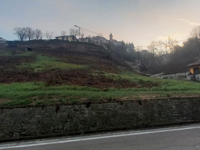 Terreno edificabile in Vendita a Sinio, 110'000€, 1939 m²