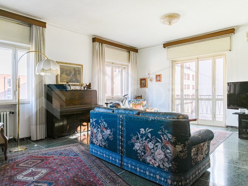 Appartamento in Vendita a Livorno, zona ACCADEMIA, TERRAZZA MASCAGNI, GOITO, MONTEBELLO, FABBRICOTTI, 310'000&euro;, 183 m², con Box