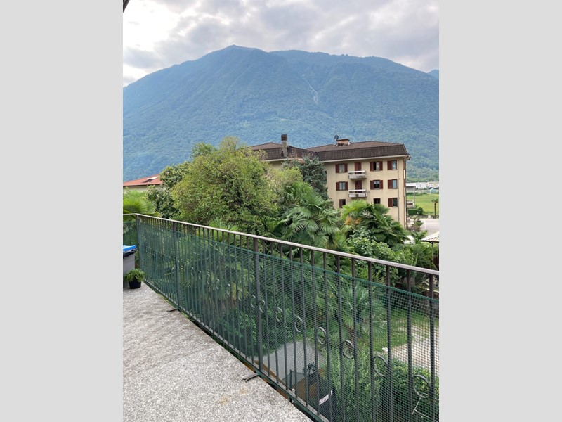 Quadrilocale in Vendita a Porlezza, 270'000&euro;, 155 m²