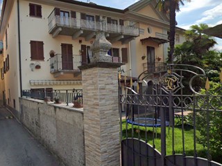 Quadrilocale in Vendita a Porlezza, 270'000&euro;, 155 m²