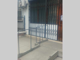 Ufficio in Affitto a Ferrara, zona entro le mura, 700€, 40 m²