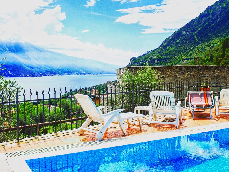 Villa in Affitto a Limone sul Garda, 4'000&euro;, 370 m², arredato
