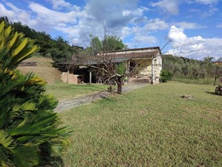Casa Semi Indipendente in Vendita a Castelnuovo Magra, zona Palvotrisia, 380'000€, 130 m²