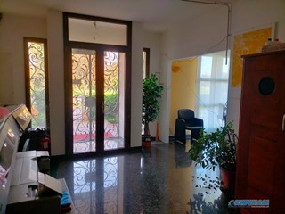 Villa in Vendita a Ponso, 300'000€, 400 m²