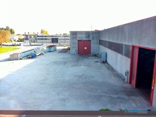 Capannone in Vendita a Ponso, 430'000€, 2000 m²