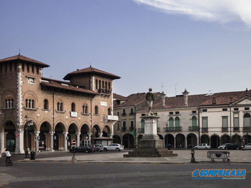 Appartamento in Vendita a Montagnana, 130 m²