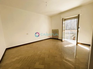 Casa Indipendente in Vendita a Pineto, zona Mutignano, 75'000&euro;, 105 m²