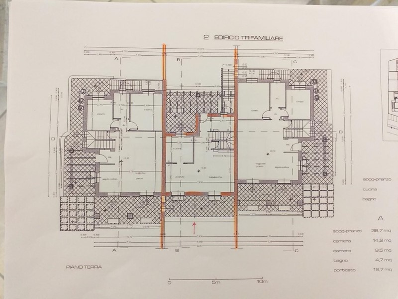 Villa bifamiliare in Vendita a Luni, zona Dogana, 270'000€, 165 m²