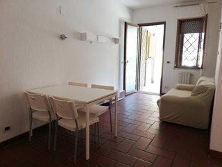 Trilocale in Vendita a Carrara, zona Avenza, 135'000€, 60 m²