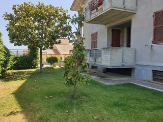 Casa Semi Indipendente in Vendita a Amelia, 230'000€, 300 m², arredato, con Box