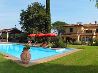 Casale in Vendita a Fauglia, 1'250'000€, 560 m²