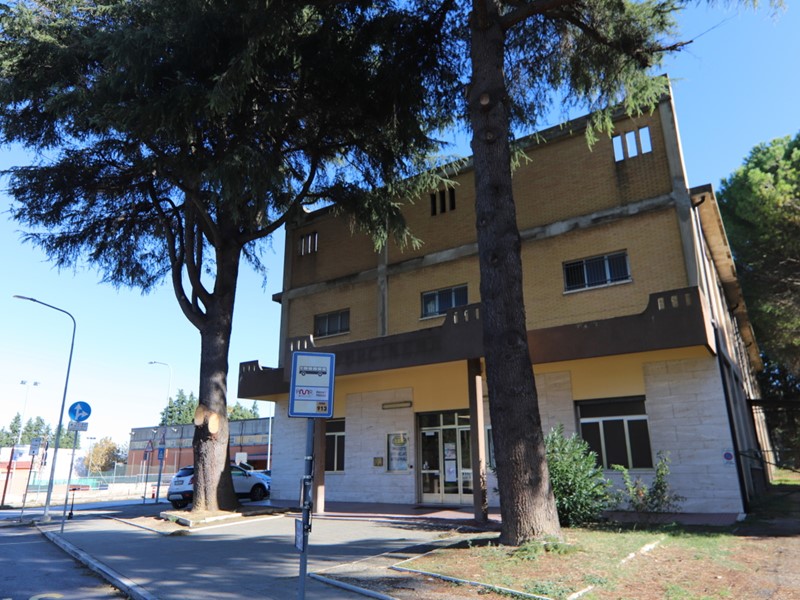 Capannone in Vendita a Morciano di Romagna, 320'000€, 600 m²